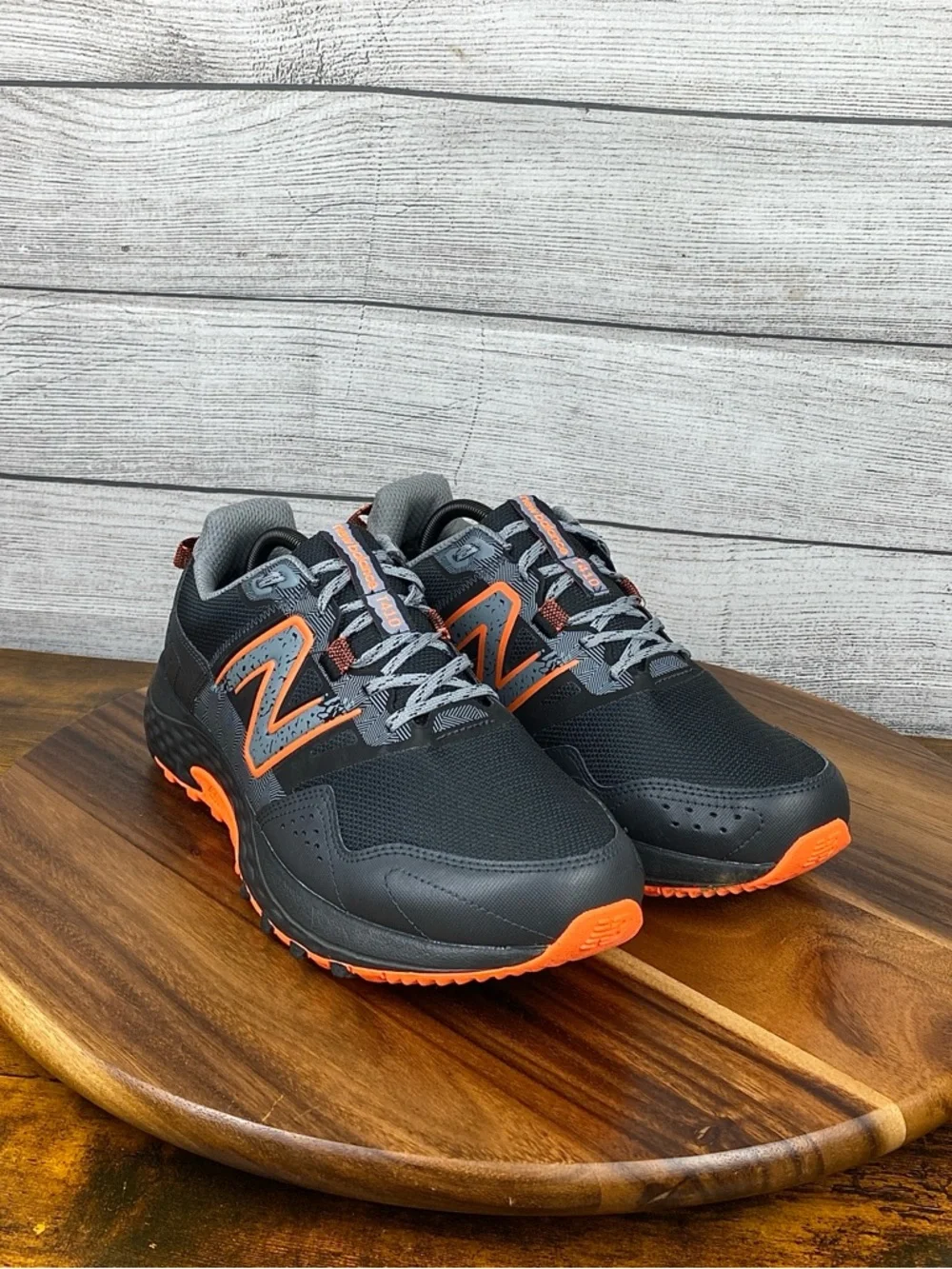 New Balance 410 V8 Black Orange Trail Running Shoes MT410LO8 Men’s Size 11 Wide